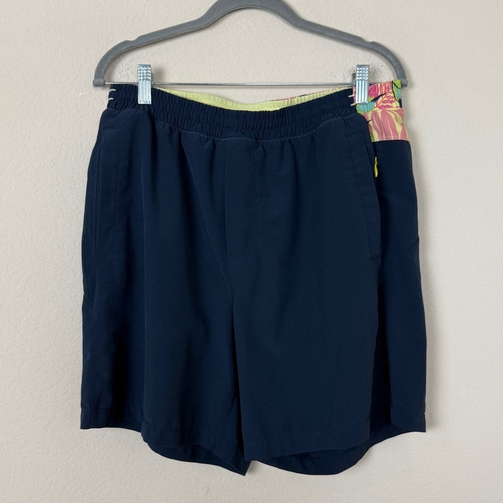 Birddogs Men’s Lined Shorts | Men’s XL | Navy with tropical pattern